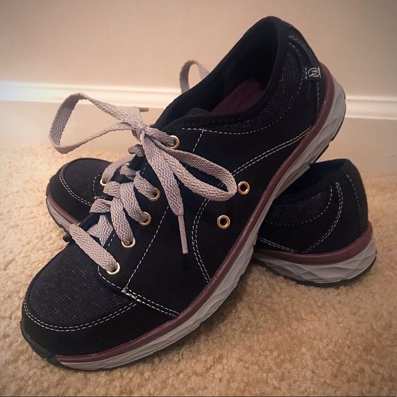 dr scholl's memory foam cool fit sneakers